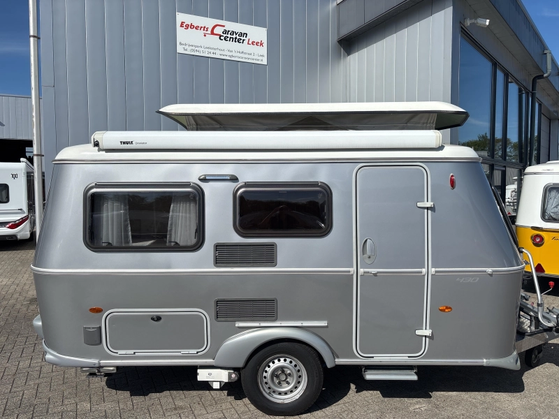 Eriba Touring Triton 430 GT Luifel Fietsendrager 2016  foto: 1