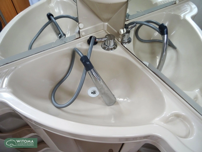 Adria Adora 472 LU SALE AANBIEDING  foto: 15