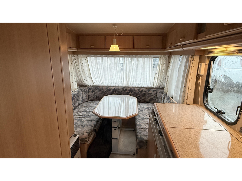 Adria Optima 425 TK 2x zitgroep vast toilet 