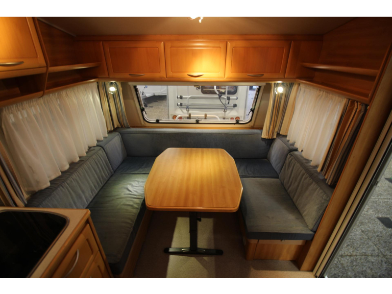 Knaus Azur 450 TF Mover, Voortent, Fietsenr  foto: 11