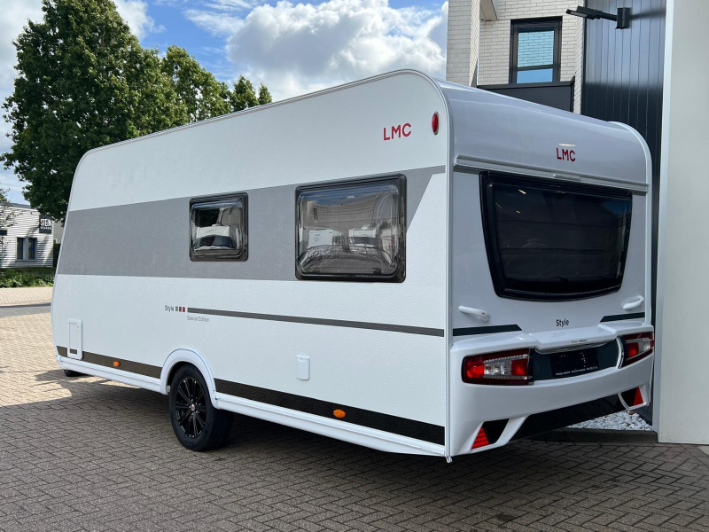 LMC Style 440 D DEMO 2027 Fransbed  foto: 19