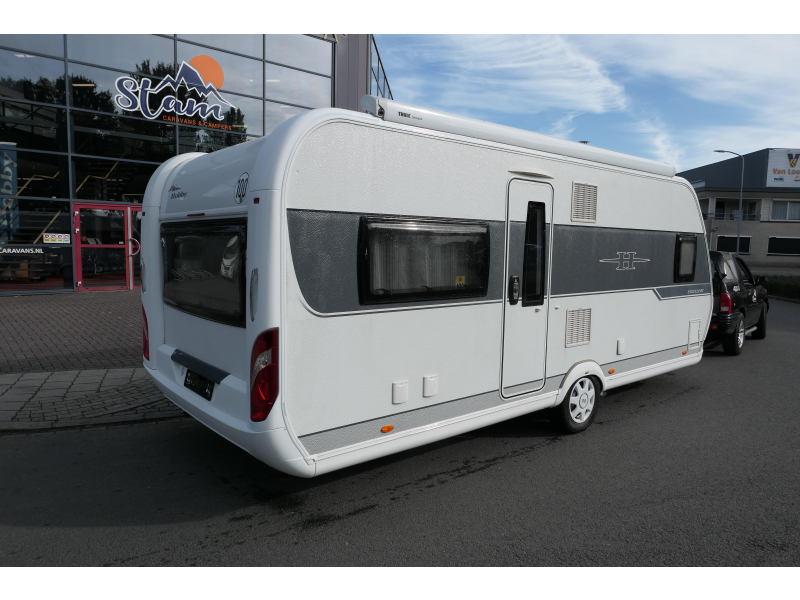 Hobby Excellent 560 CFE mover, luifel en fietsdr  foto: 2