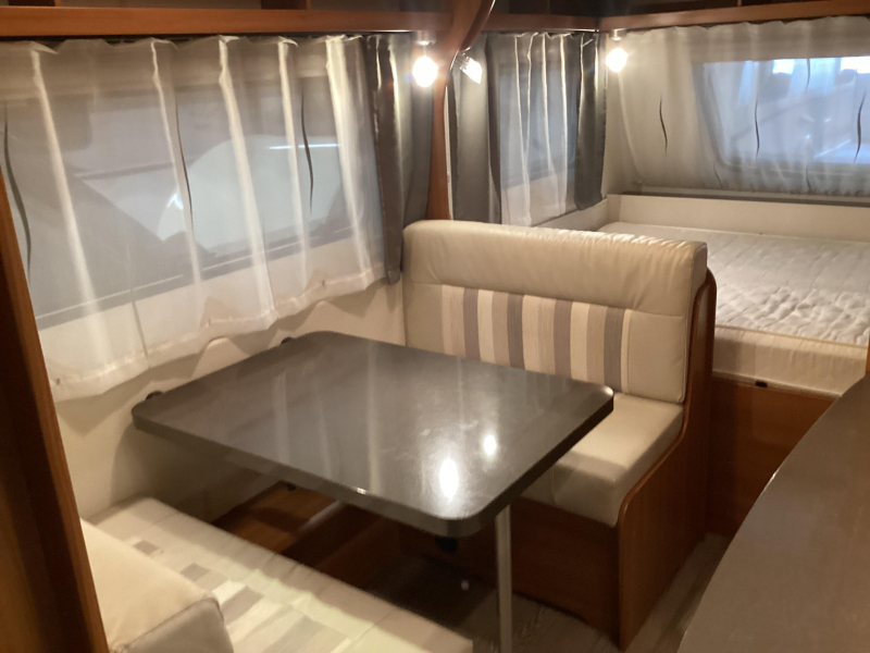 Hobby On Tour 470 KMF voortent  foto: 7
