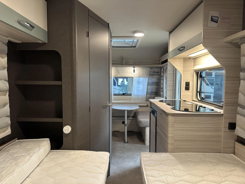 Dethleffs C'Joy 460 LE voortent | ex-verhuur  foto: 19