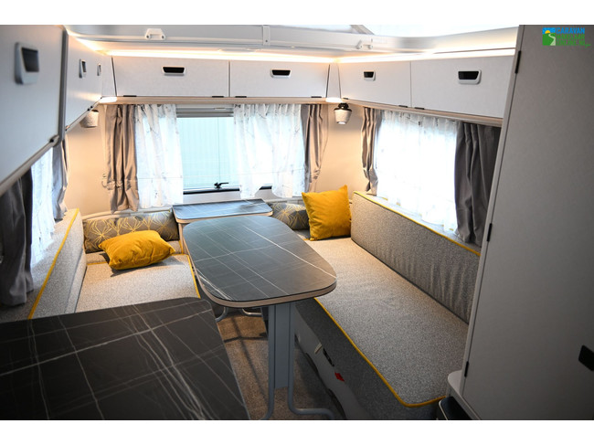 Eriba Touring Triton 420 foto: 9