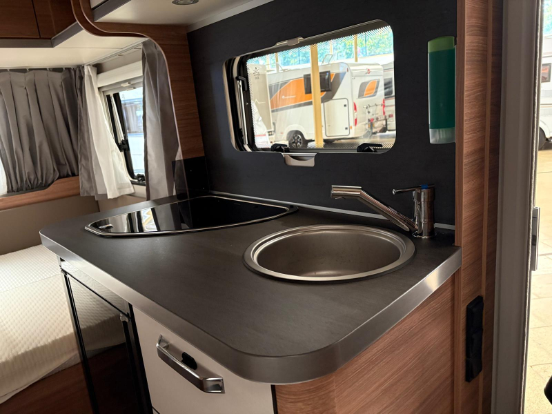 Weinsberg CaraOne Edition HOT 390 QD Fietsendrager 