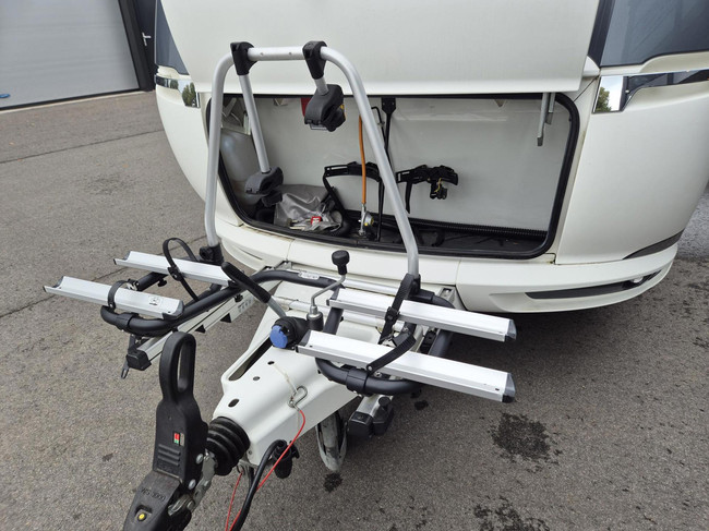 Hobby 540 UFF Nw staat. Queens bed, mover + Thule luifel