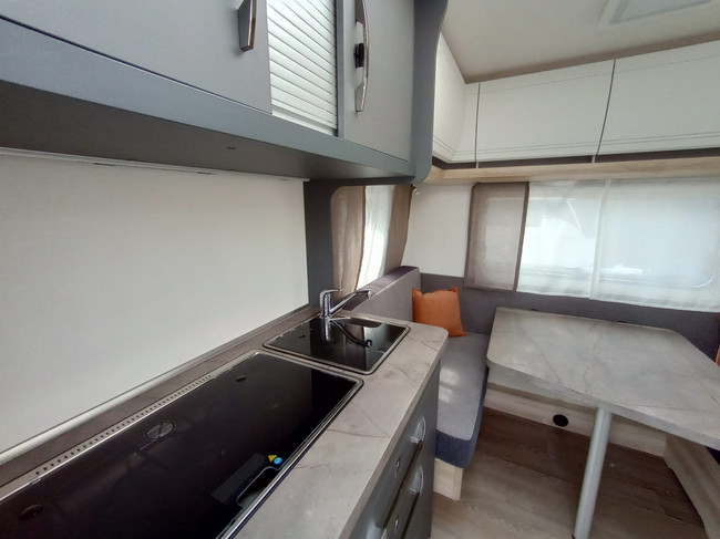 Hobby De Luxe 400 SFE foto: 5