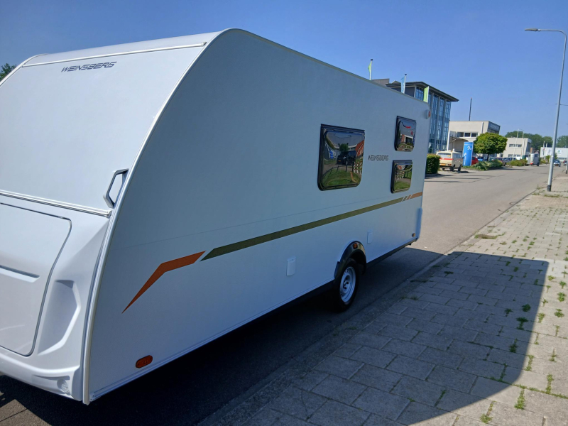 Weinsberg CaraCito 500 QDK Stapelbedden en douche! 