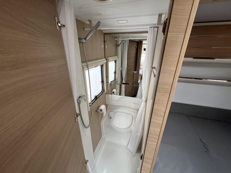 Adria Adora 512 UP Thule Luifel Mover Volaut  foto: 12