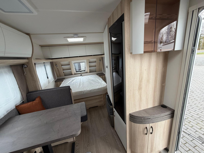 Hobby De Luxe 460 SFF ACTIEPRIJS!  foto: 13