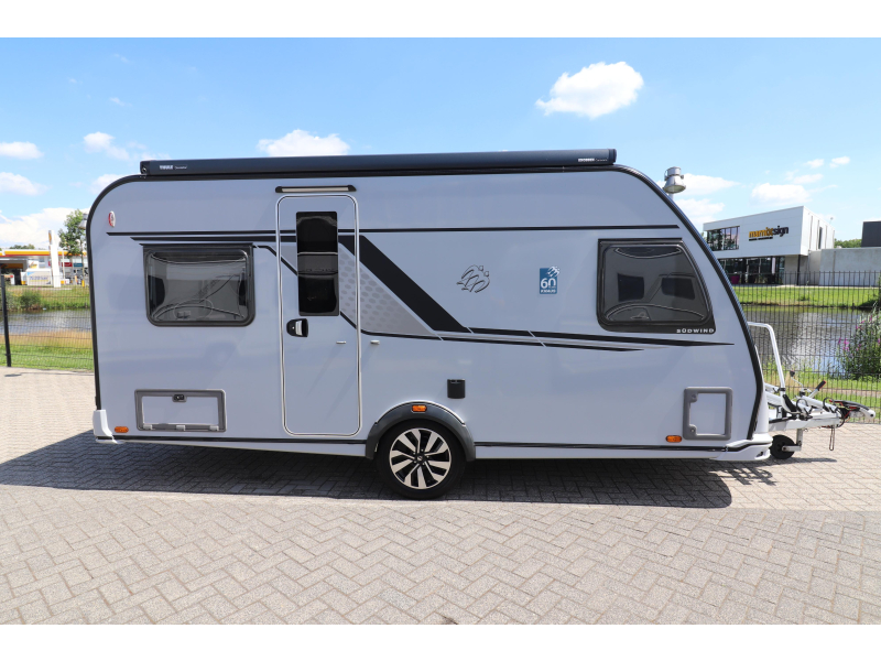 Knaus Sudwind 60 Years 450 FU Luifel/ Campovolo Gas 