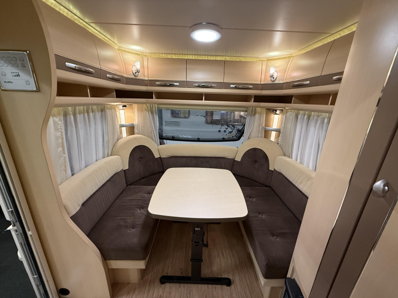 Hobby La Vita Bionda 495 UL 2 BEDDEN MOVER LUIFEL TOP  foto: 7