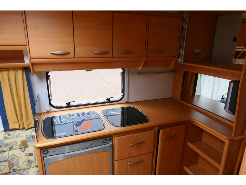 Knaus Sudwind 500 TUF mover en voortent  foto: 7