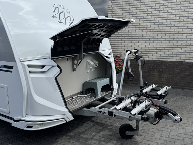Knaus Sport 450 FU E-Power selection met fransbed **Airco/Cassetteluifel/Fietsendrager/1e eigenaar/Nieuwstaat caravan** foto: 14
