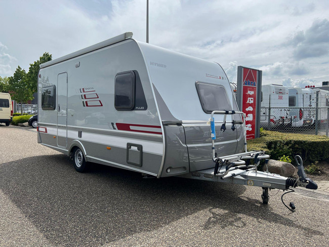 Hymer Sporting 465 | Volautomatische Mover | ZGAN Voortent | Lattenbodem | Ombouwbare Rondzit | Luifel | Fransbed | Fietsenrek hoofdfoto: 1