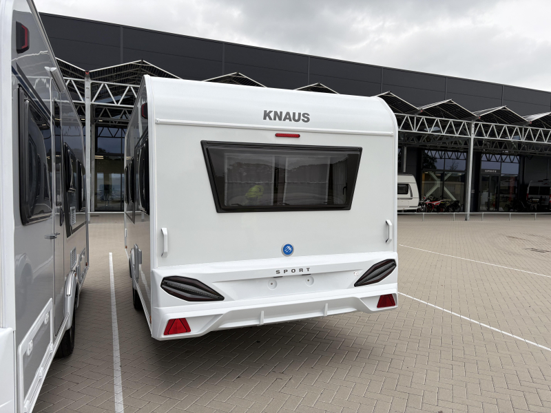 Knaus Sport Platinum 460 EU enkele bedden / dinette  foto: 2