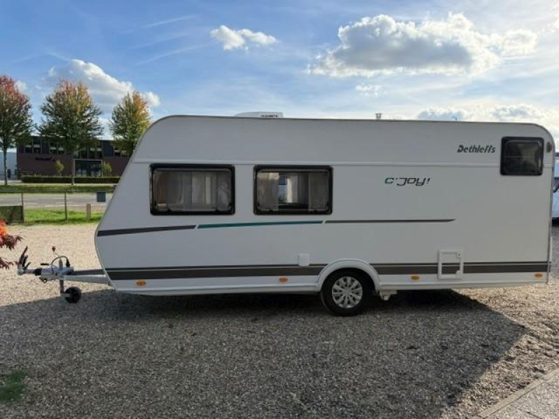 Dethleffs C'Joy 480 QLK mover airco stapelbed 
