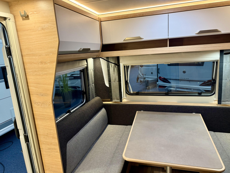 Knaus Sudwind Black Selection 460 EU Zomer Airco Actie!  foto: 12