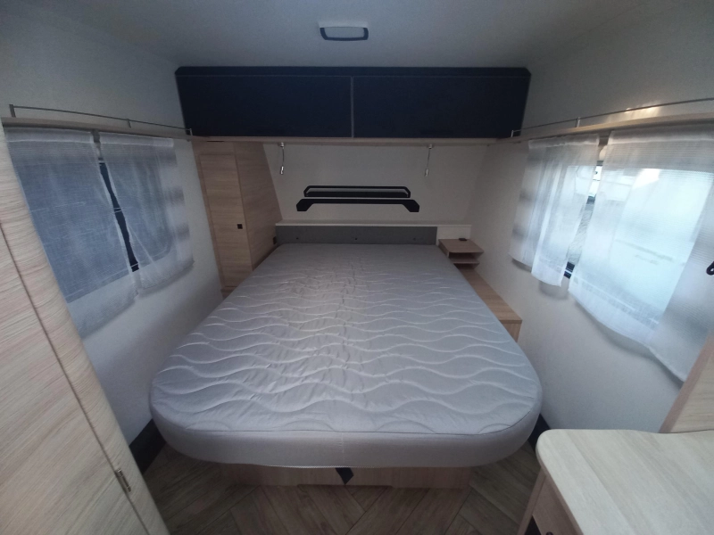 Caravelair Sport Line 480 cassetteluifel - voortent  foto: 9