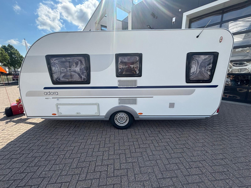 Adria Adora 462 PU voortent, fietsenrek. 