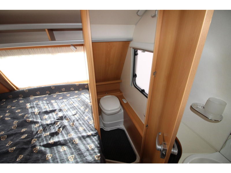 Kip Navigator 44 TDB Vloerverw Mover, Voortent  foto: 17