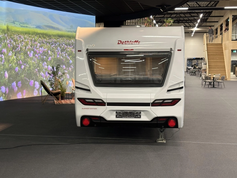Dethleffs Summer Edition 470 FR dakairco / fransbed 