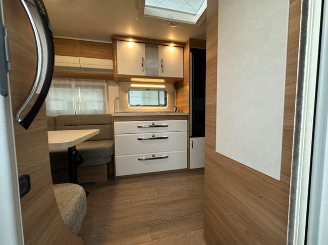 Hobby De Luxe 460 Ufe