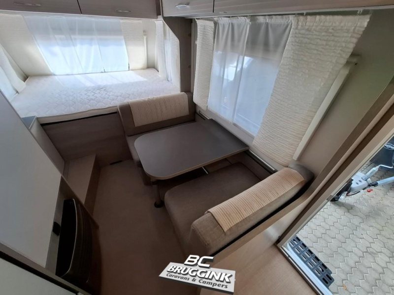 Bürstner Premio Life 425 TS Dwars Bed MOVER LUIFEL  foto: 10