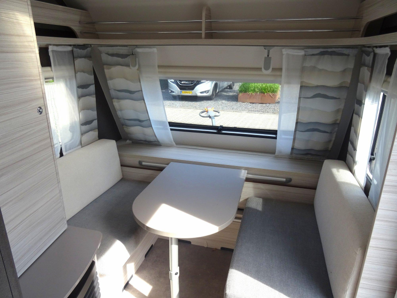 Dethleffs C'Joy 460 LE zeer nette caravan  foto: 5
