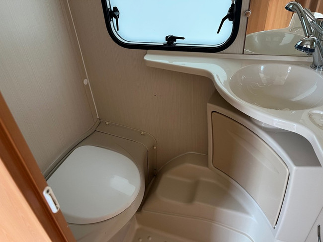 Caravelair 450 Ambiance Style Enkele bedden, rondzit, mover, lichtgewicht