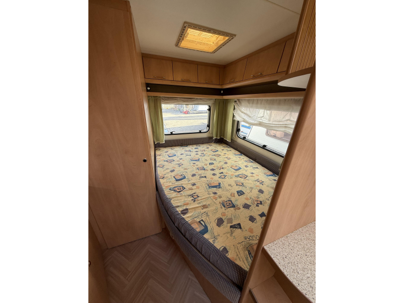 Bürstner Ventana 500 TS FRANSBED RONDZIT LUIFEL  foto: 12