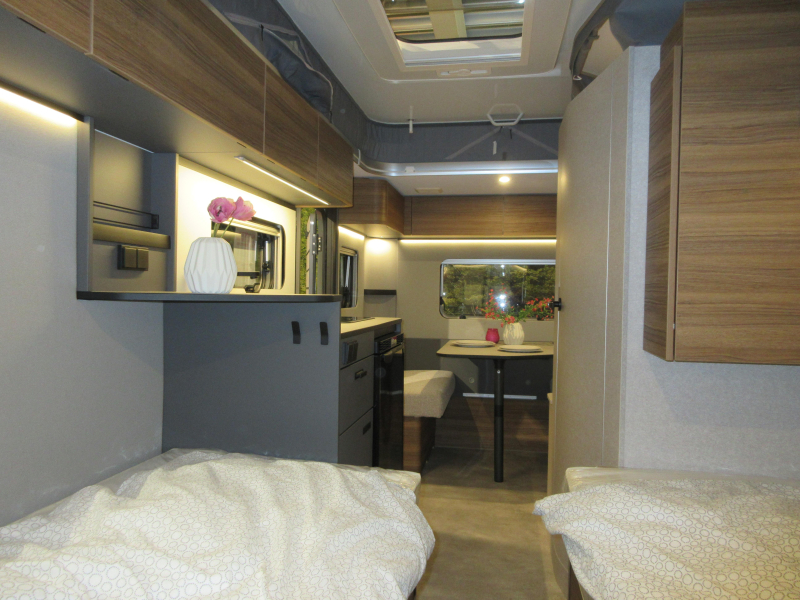 Eriba Feeling 470 COMPACT ENKELE BEDDEN!! 