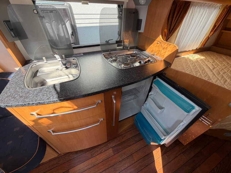 Dethleffs Beduin Emotion 485 DB Met Luifel en Isabella VT  foto: 11