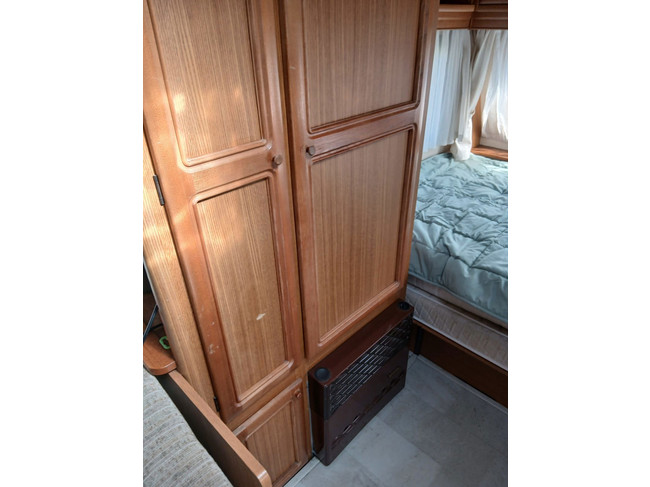 Hobby 420 Prestige incl. voortent foto: 14