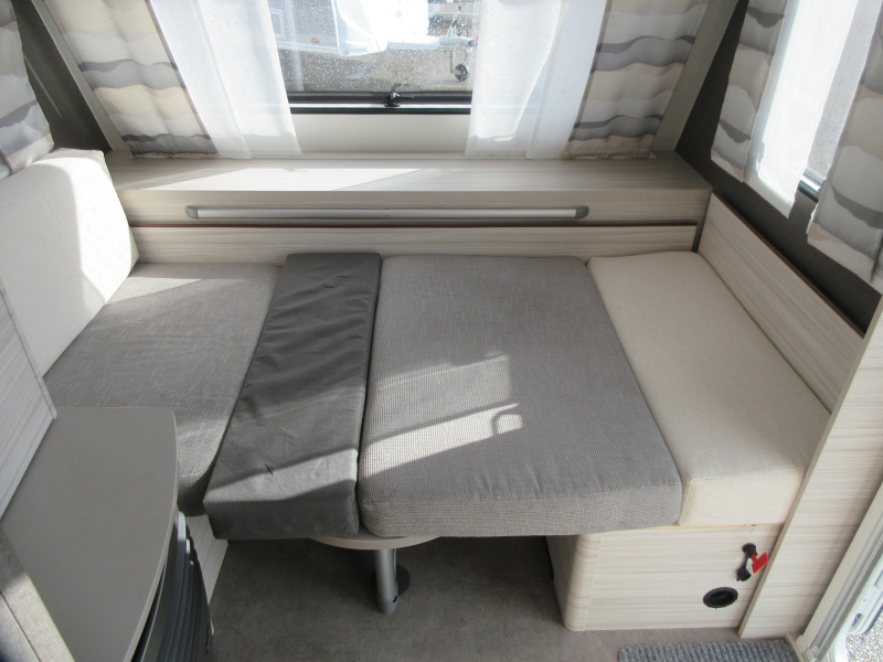 Dethleffs C'Joy 460 LE MET MOVER EN BOILER  foto: 9