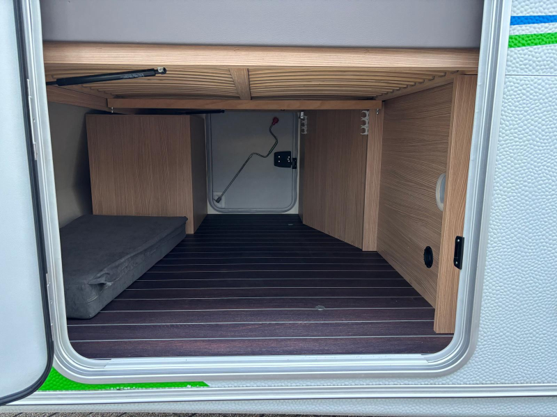Knaus Sport en Fun 480 QL Mover Cassetteluifel  foto: 24