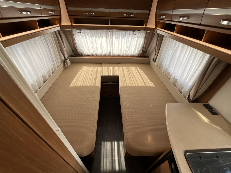 Dethleffs Nomad 470 ER ENKELE BEDDEN-NETJES  foto: 7