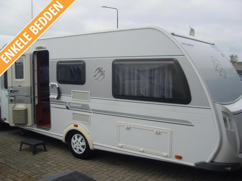 Knaus Sudwind Exclusive 500 EU nieuwe Voortent en mover  foto: 0