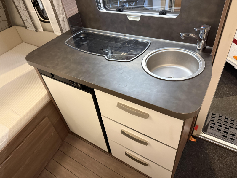 Knaus Sport 400 QD VASTBED MOVER LUIFEL(TOP)  foto: 11