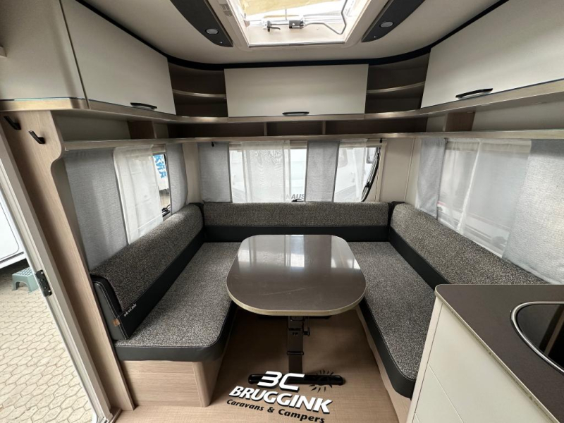 Bürstner Premio 460 TS EX-VERHUUR MOVER TENT 