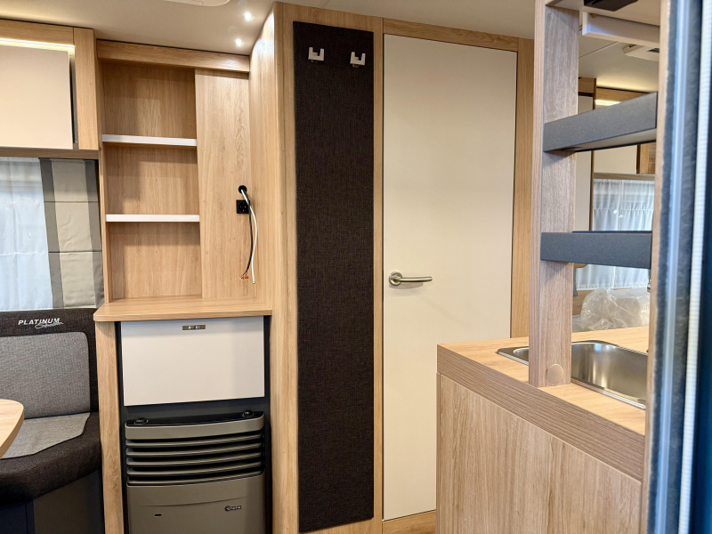 Knaus Sport Platinum 460 EU  foto: 17