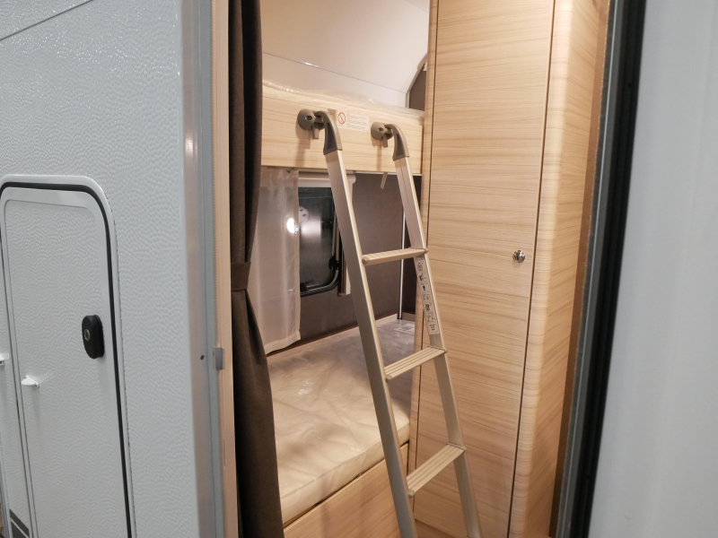 Dethleffs C'Joy 480 QLK mover en luifel cadeau 