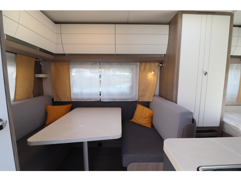 Hobby On Tour 390 SF MODEL 2027 - 243  foto: 7
