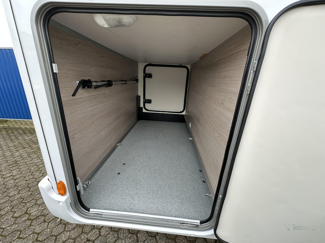 Bürstner Nexxo Van T 620 G ENKELE BEDDEN + COMPACT foto: 7