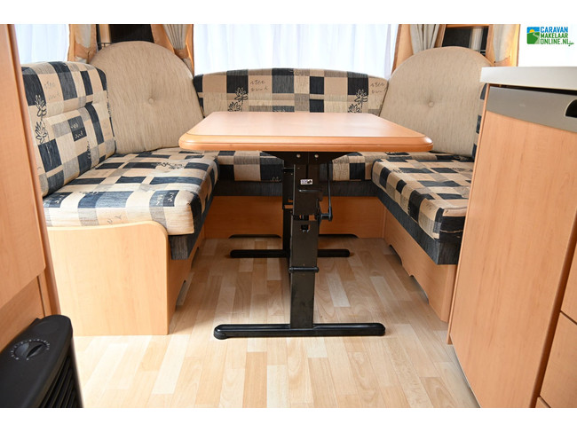 Hobby De Luxe 460UFe foto: 9