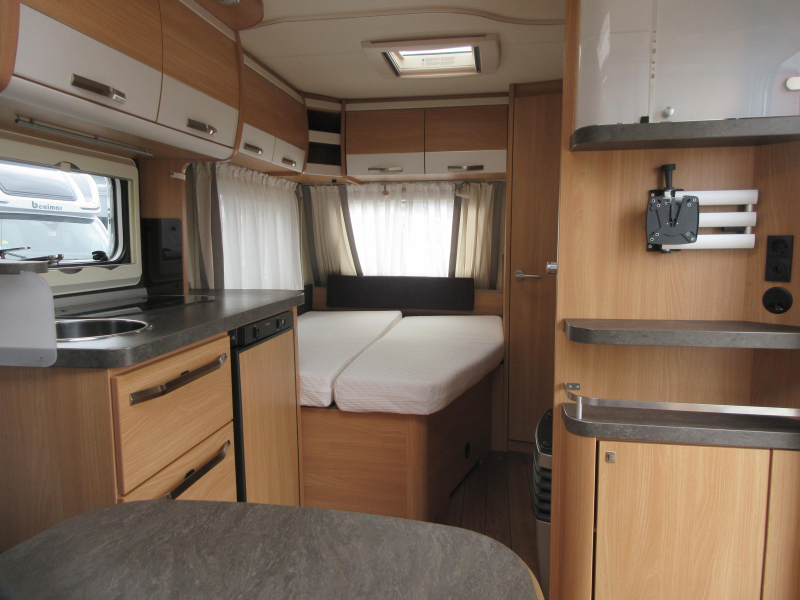 Knaus Sudwind 450 FU NETJES EN MET MOVER 