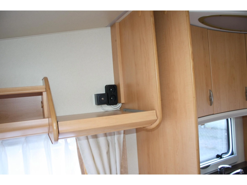 Hobby De Luxe 400 SF 
