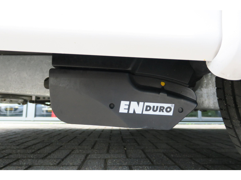 Knaus Sport Silver Selection 420 QD Voortent Mover fietsenrek 