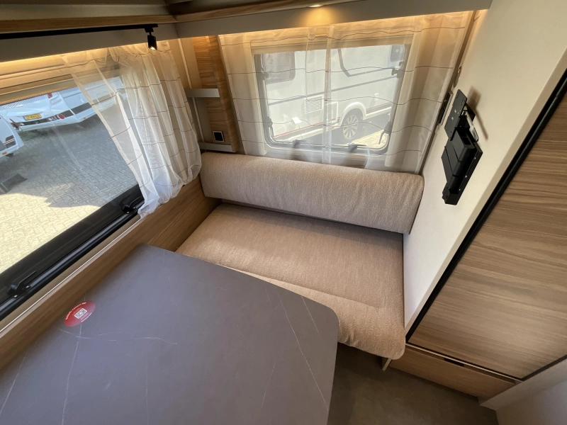 Dethleffs Nomad 460 EL MOVER-LUIFEL-NIEUW MODEL 